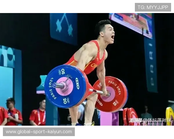 石智勇全运会夺金后吻别杠铃，背上针眼见证冠军谢幕时刻